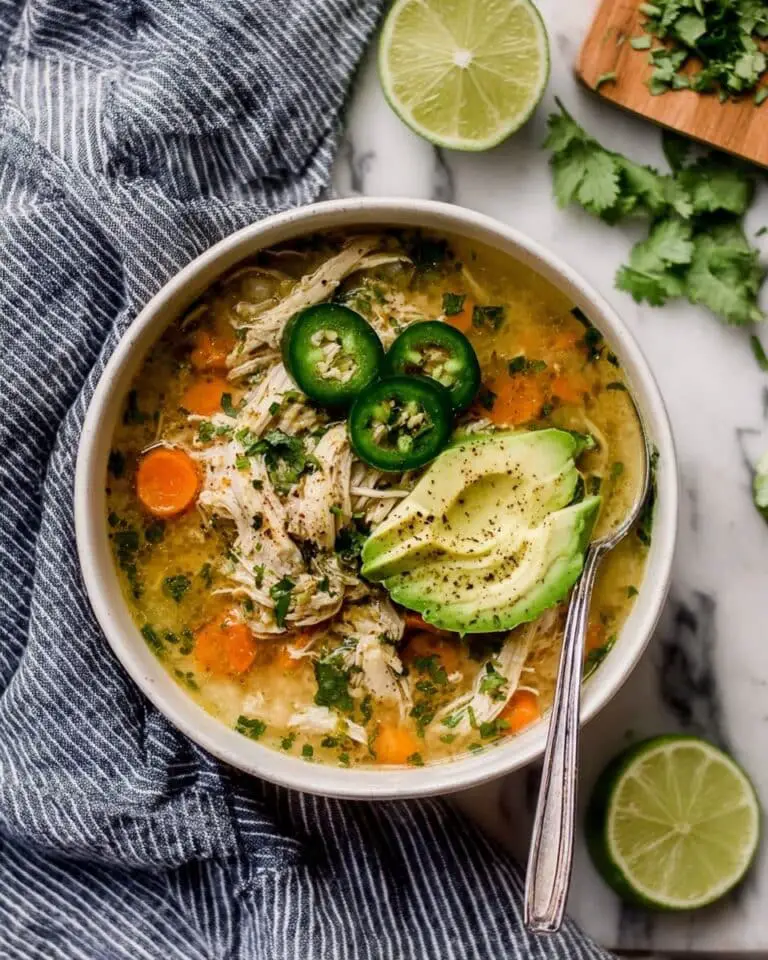 Slow Cooker White Chicken Chili Recipe