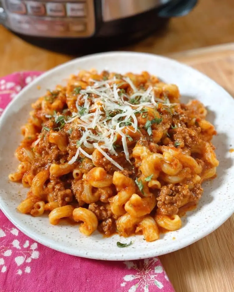 5-Ingredient Slow Cooker Beef and Sausage Pasta Recipe